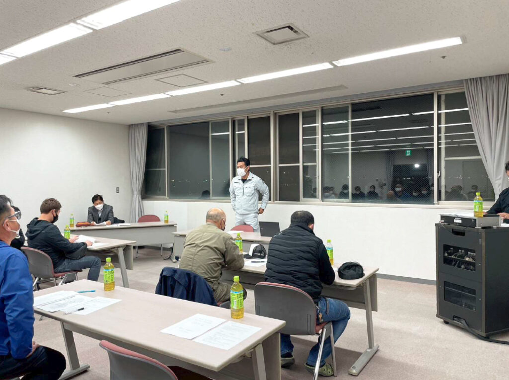 安全協力会「第33回冬期安全大会」を西尾市ホワイトウェイブにて実施しました。