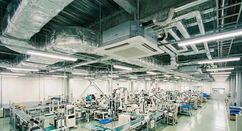 工場内 空調設備 施工写真